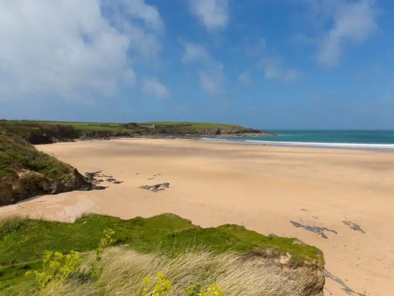 The best Harlyn Bay holiday cottages, airbnbs and holiday parks