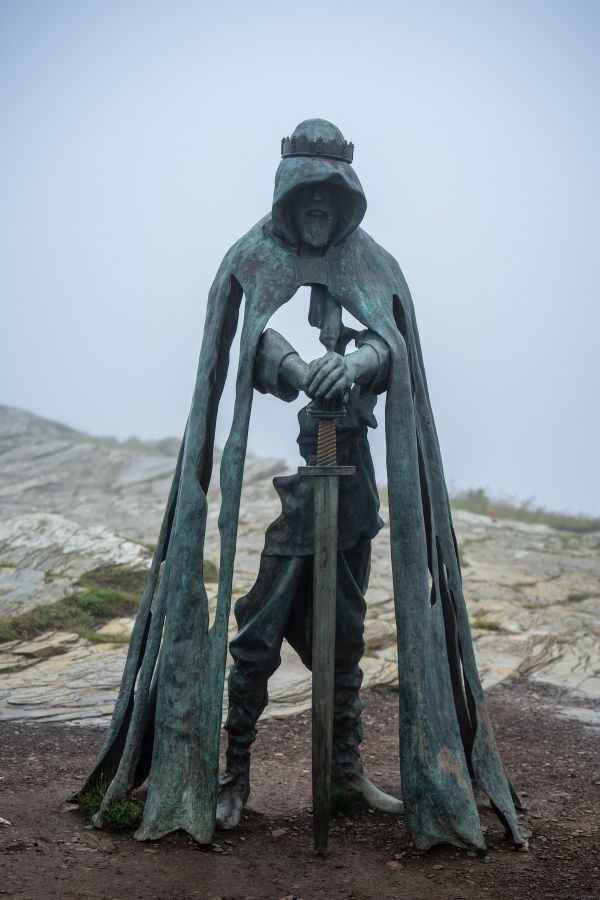 Statue of King Arthur in Cornwall